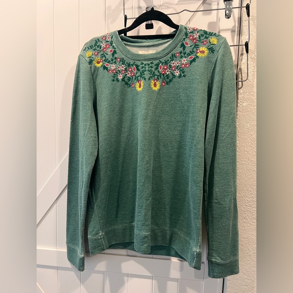 Lucky Brand Women’s Light Weight Sweater/Sweatshirt VERY soft! Size Small